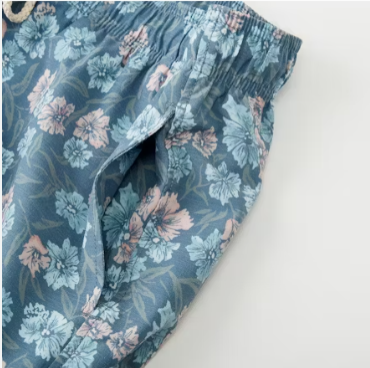 Faherty Beacon Trunk  in Marine Multi Floral Size Small